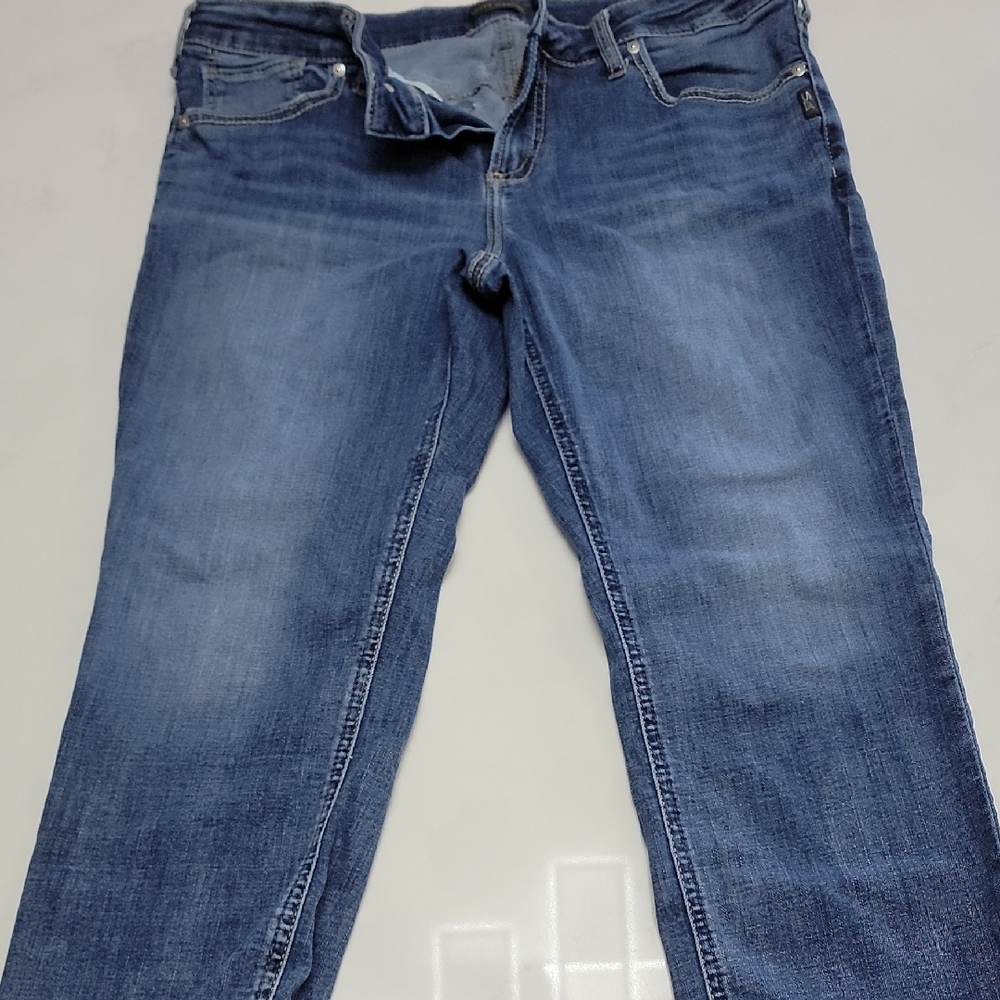 Silver Jeans Women's Straight Leg Capri Blue Denim